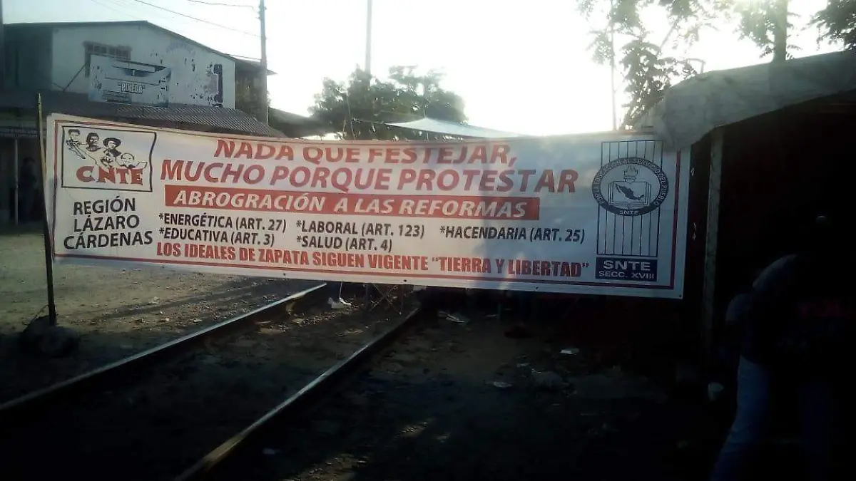 cnte-michoacan-paro (1)